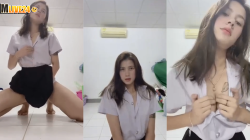 คลิปหลุดแซ่บซี๊ด Mlive น้องสาวนักศึกษาสุดสวย เธอมาไลฟ์สด คุยกับแฟนๆ สักพักเธอก็เงี่ยนไม่ไหว เริ่มยั่วเริ่มเบ็ดโชว์ โครตน่าเย็ดเลย