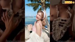 คลิปหลุด Onlyfans llolitaaaa น้องIcychaa โยกควยร่อนเอวคาชุดเมด เอาหีถูควยจนแข็งแล้วจับเสียบเย็ดสดร่อนเอวครางเสียว นอนแหกโดนจับซอยหีรัวๆ