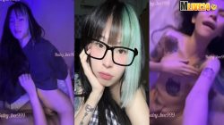 คลิปหลุด ดาวทวิตเตอร์ Baby_bee99 สาวสักลายน่ารักจัดกับแฟนหนุ่มโคตรเด็ด แต่งไฟเพิ่มอารมเงี่ยนนั่งคร่อมจับควยขย่มสดตอกเสียวๆ โดนรัวแทงหีจนน้ำแตก