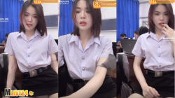 คลิปหลุดไทย Mlive นักศึกษาสุดเด็ดนั่งเรียนในห้อง แล้วแอฟไลฟ์สดไปด้วยเรียนไปด้วย พี่เทพถูกใจจัด น้องก็ยั่วเย็ดพี่เทพหนักเลย