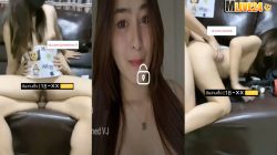 คลิปหลุดMlive IDX-86948097 สาวหุ่นเด็กเย็ดพี่เทพคาโซฟา นั่งขย่มควยสดๆร่อนเอวตอกอย่างเสียว ก่อนโดนจับซอยท่าหมาเย็ดสดแตกใน